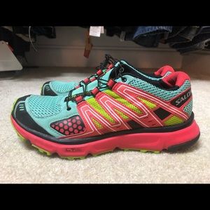 Salomon Shoes Women’s 7.5